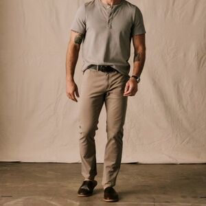 Flint and Tinder 365 Pant Tapered in Khaki Men's 33X30